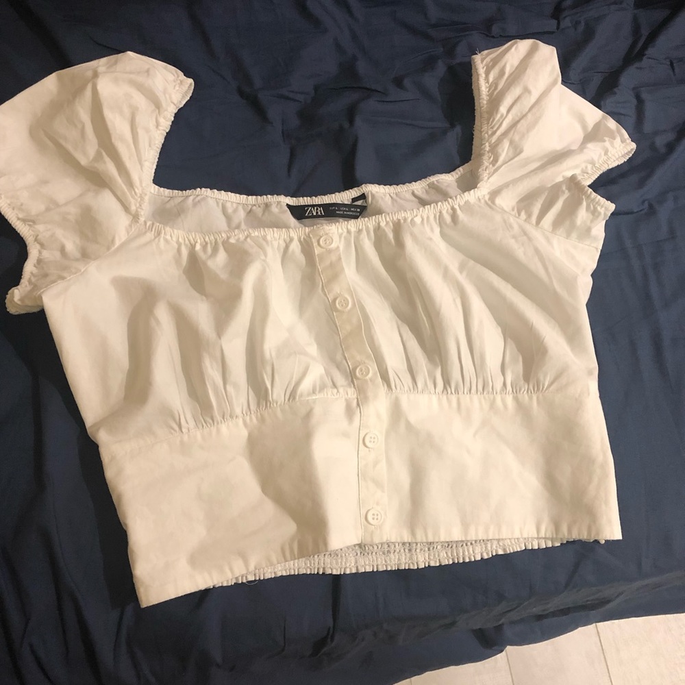 Zara white cotton top. Size “L” but more “M”
